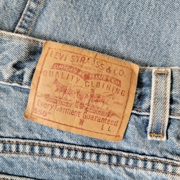 VINTAGE Levi's 550 Jeans - Picture 5 of 6